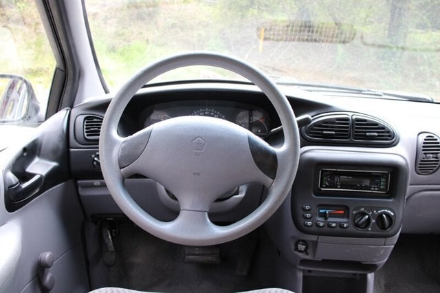 1999 Dodge Caravan Base