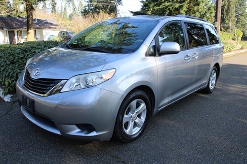 2011 Toyota Sienna LE 8-Passenger