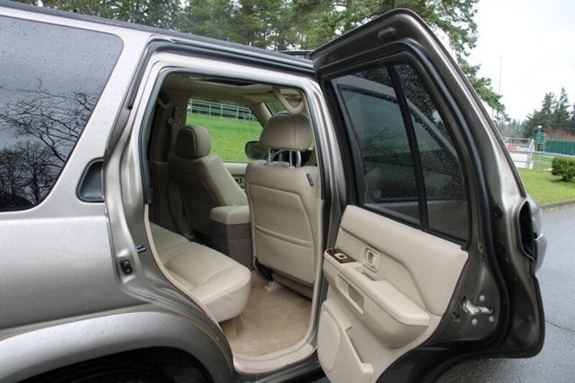 2001 Nissan Pathfinder LE